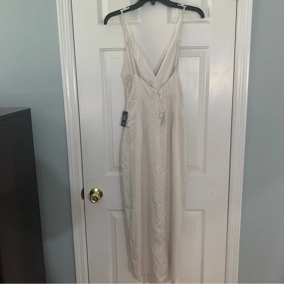 EXPRESS SATIN twist front high low midi dress Size Small NEW WITH TAG Bridal - Picture 7 of 8